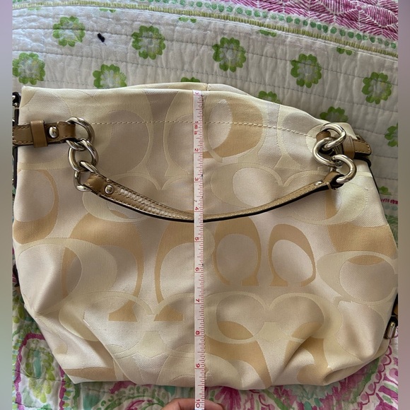 Coach shoulder bag - Picture 4 of 7